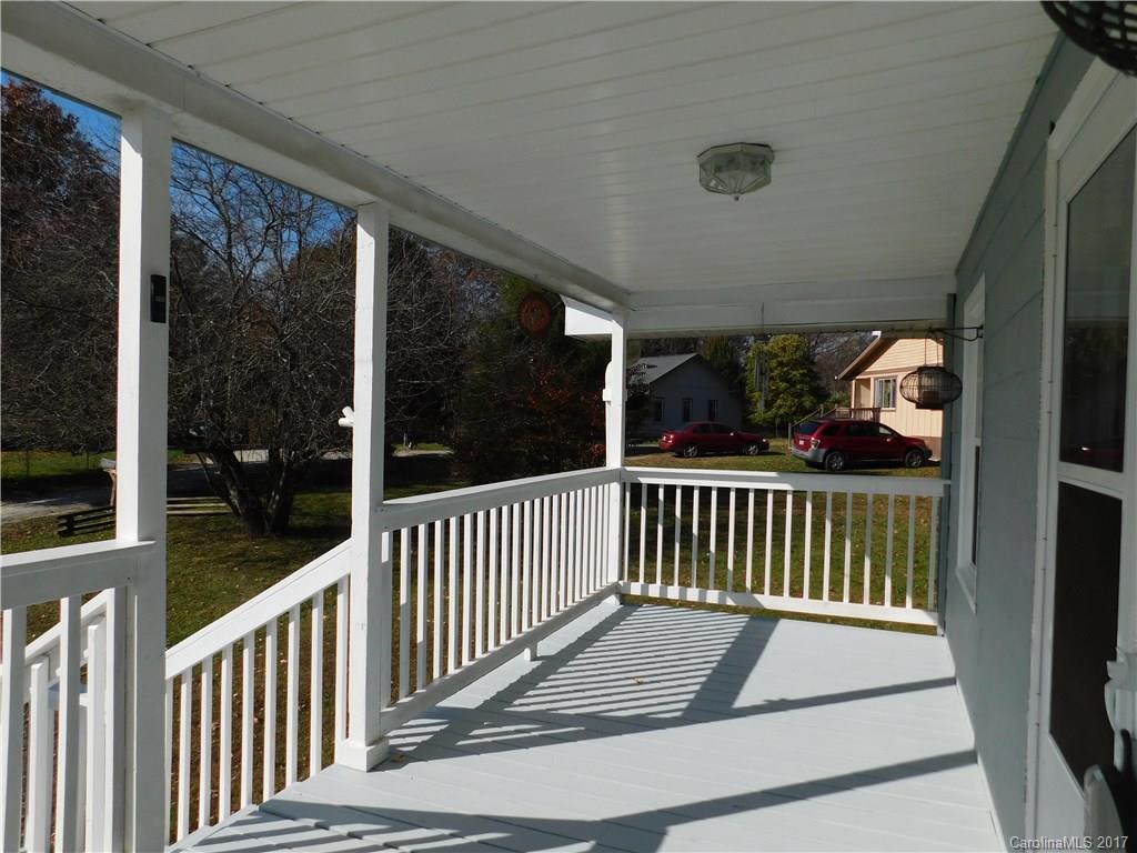 Holly Tree - Residential