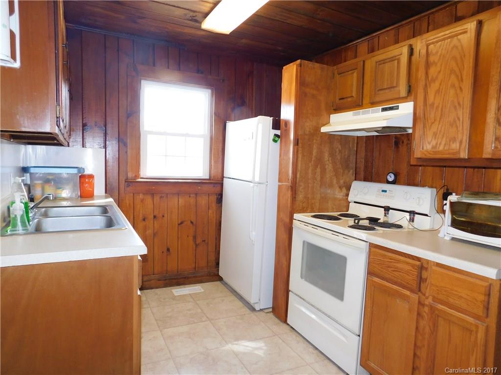 Holly Tree - Residential