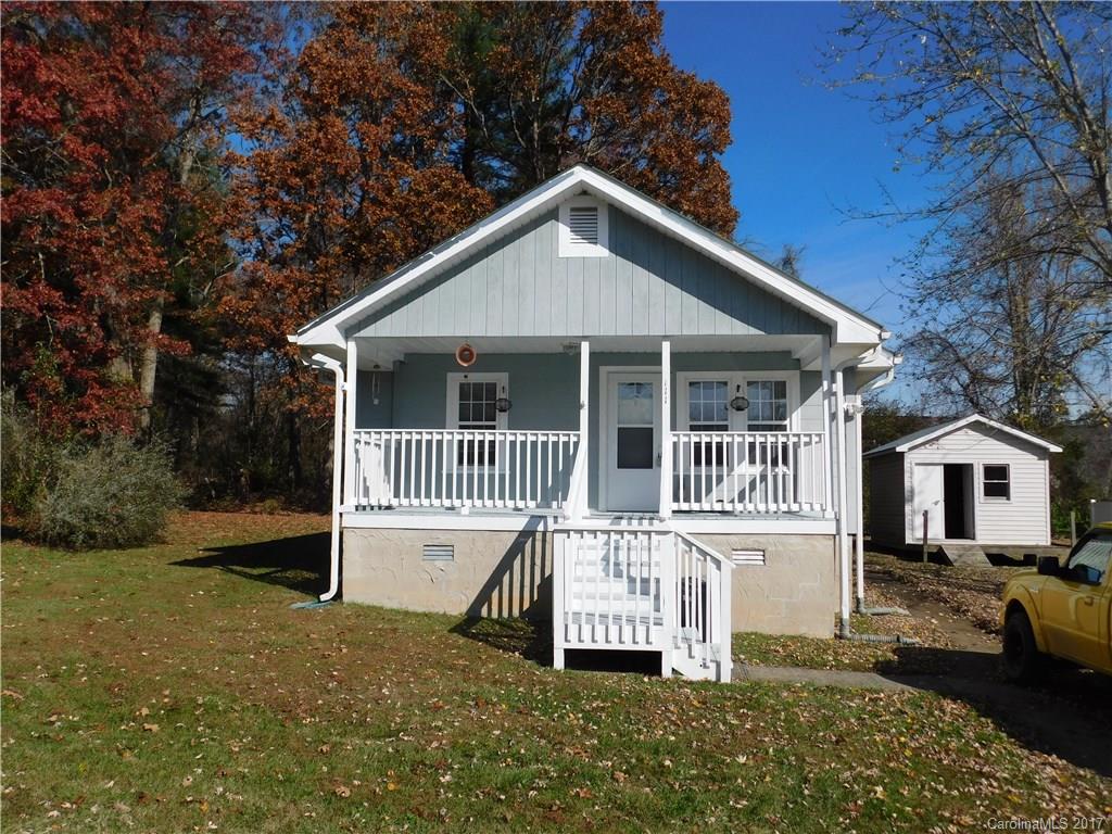 Holly Tree - Residential