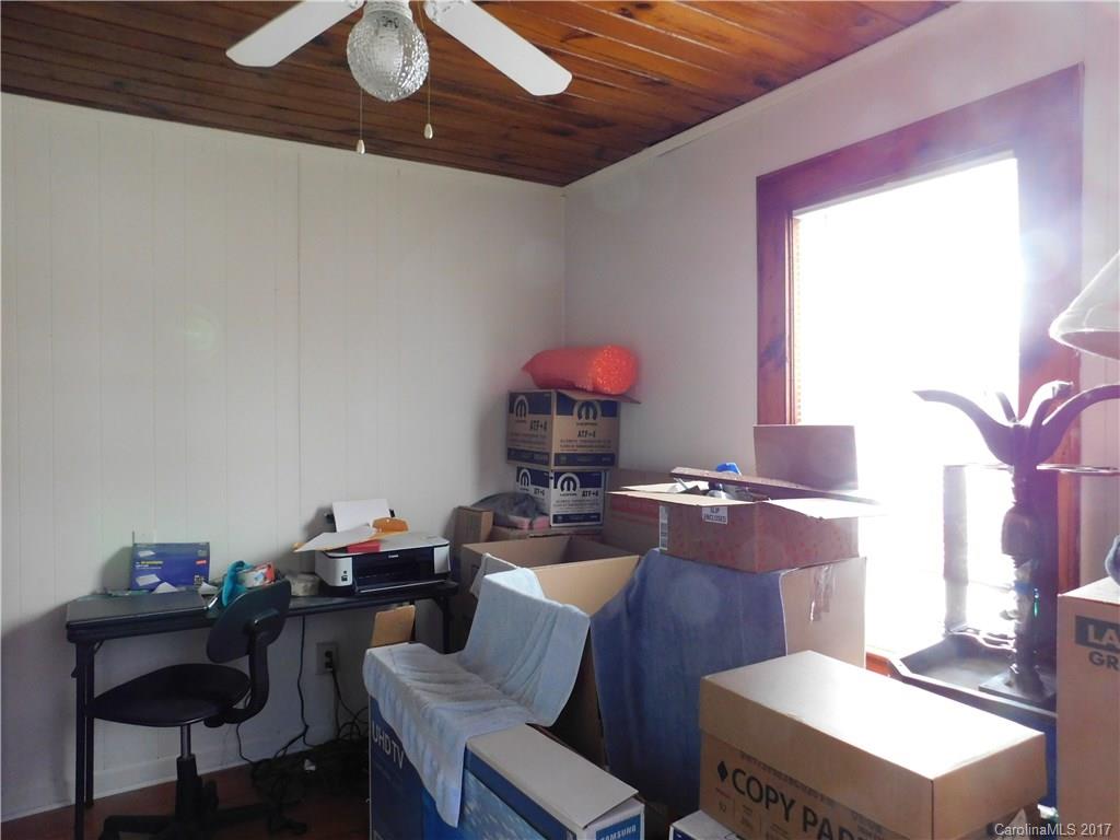 Holly Tree - Residential