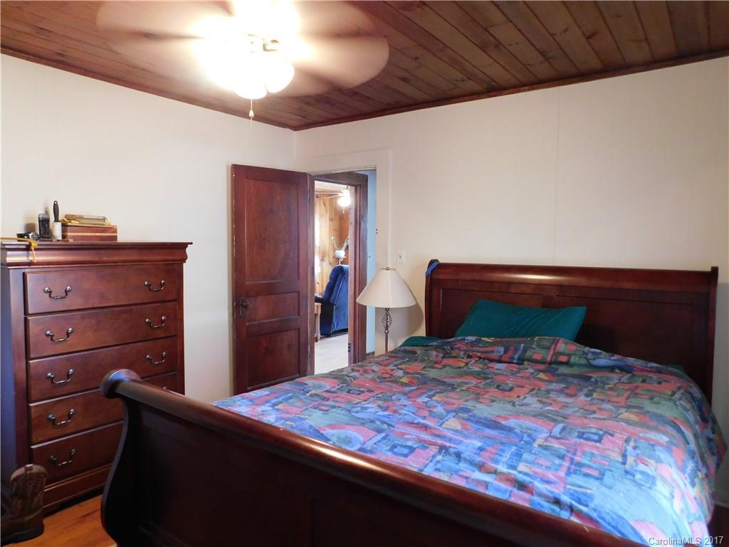 Holly Tree - Residential