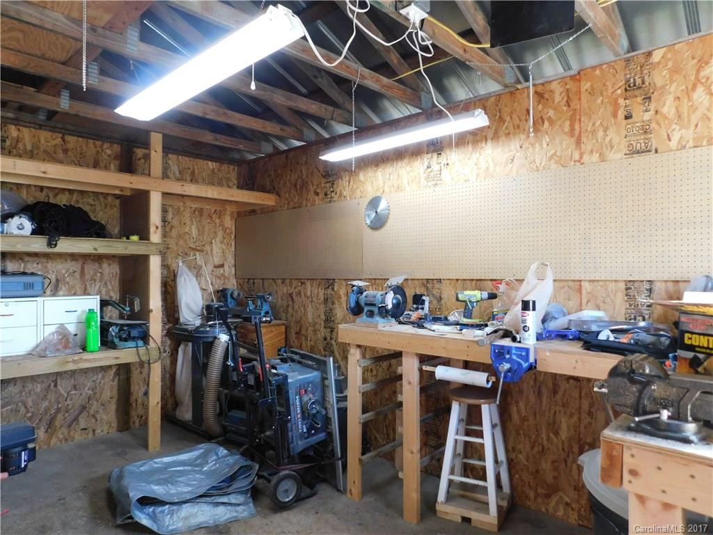 Holly Tree - Residential