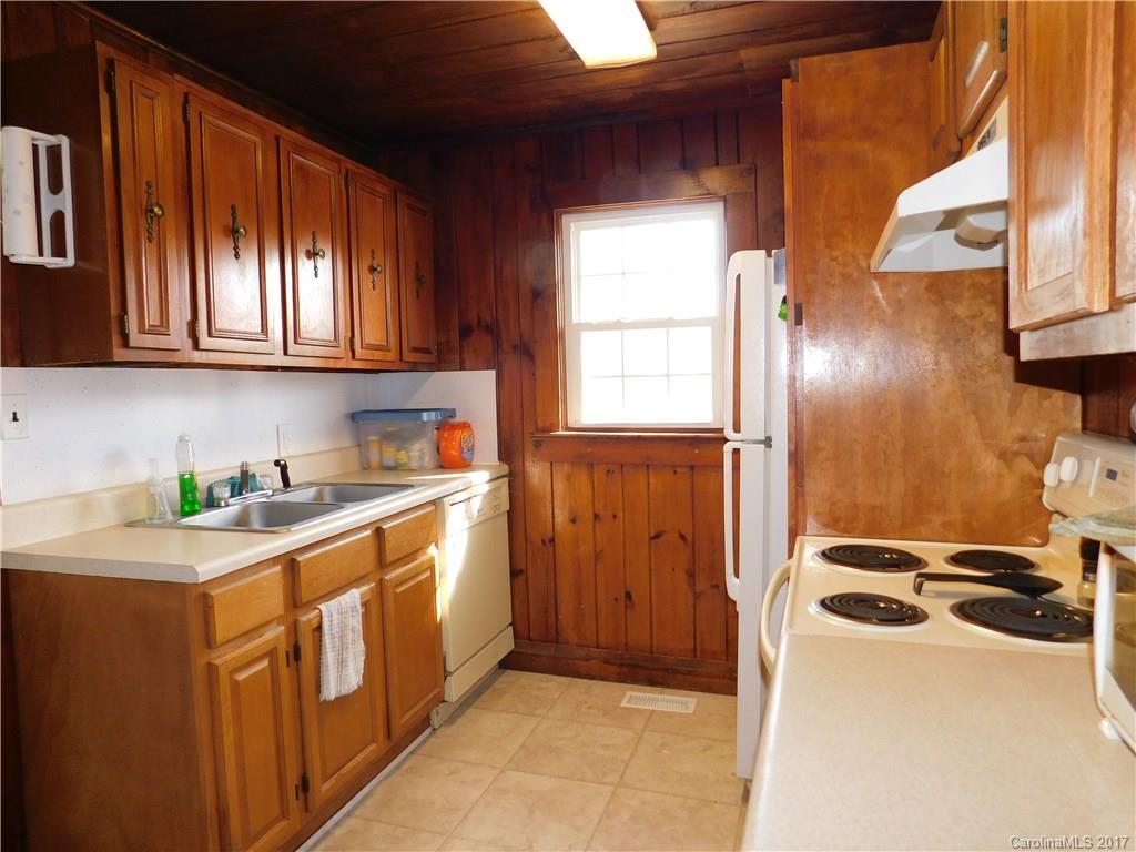 Holly Tree - Residential