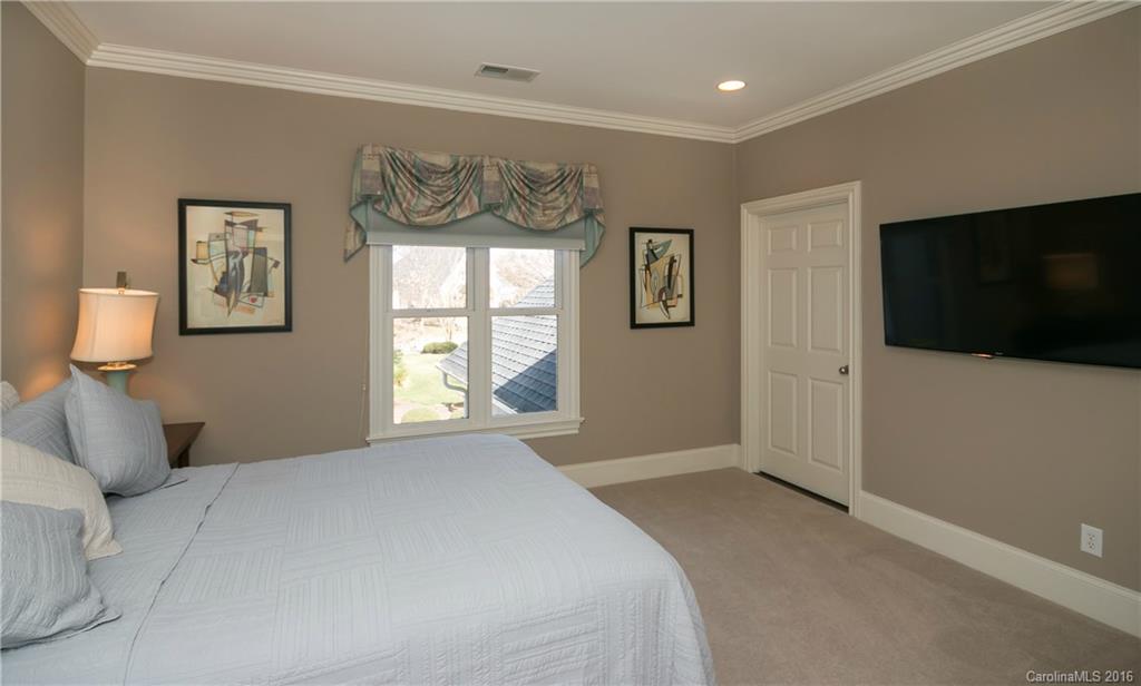 The Peninsula - Residential