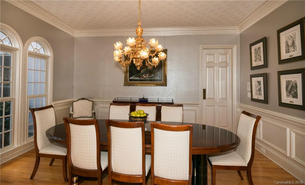 The Peninsula - Residential