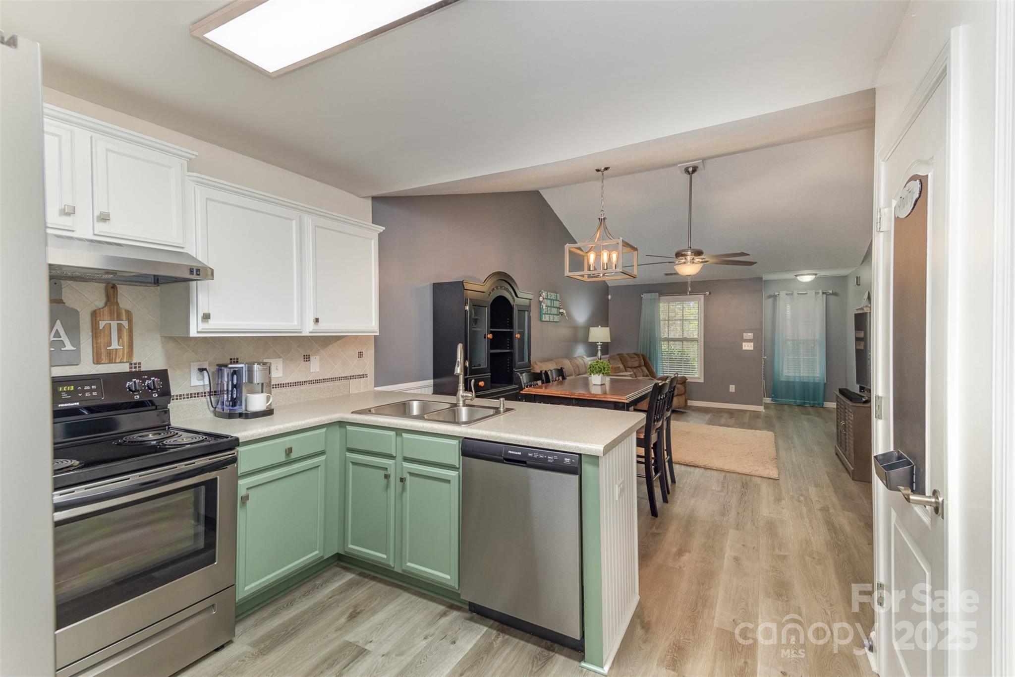Avery Lake - Residential