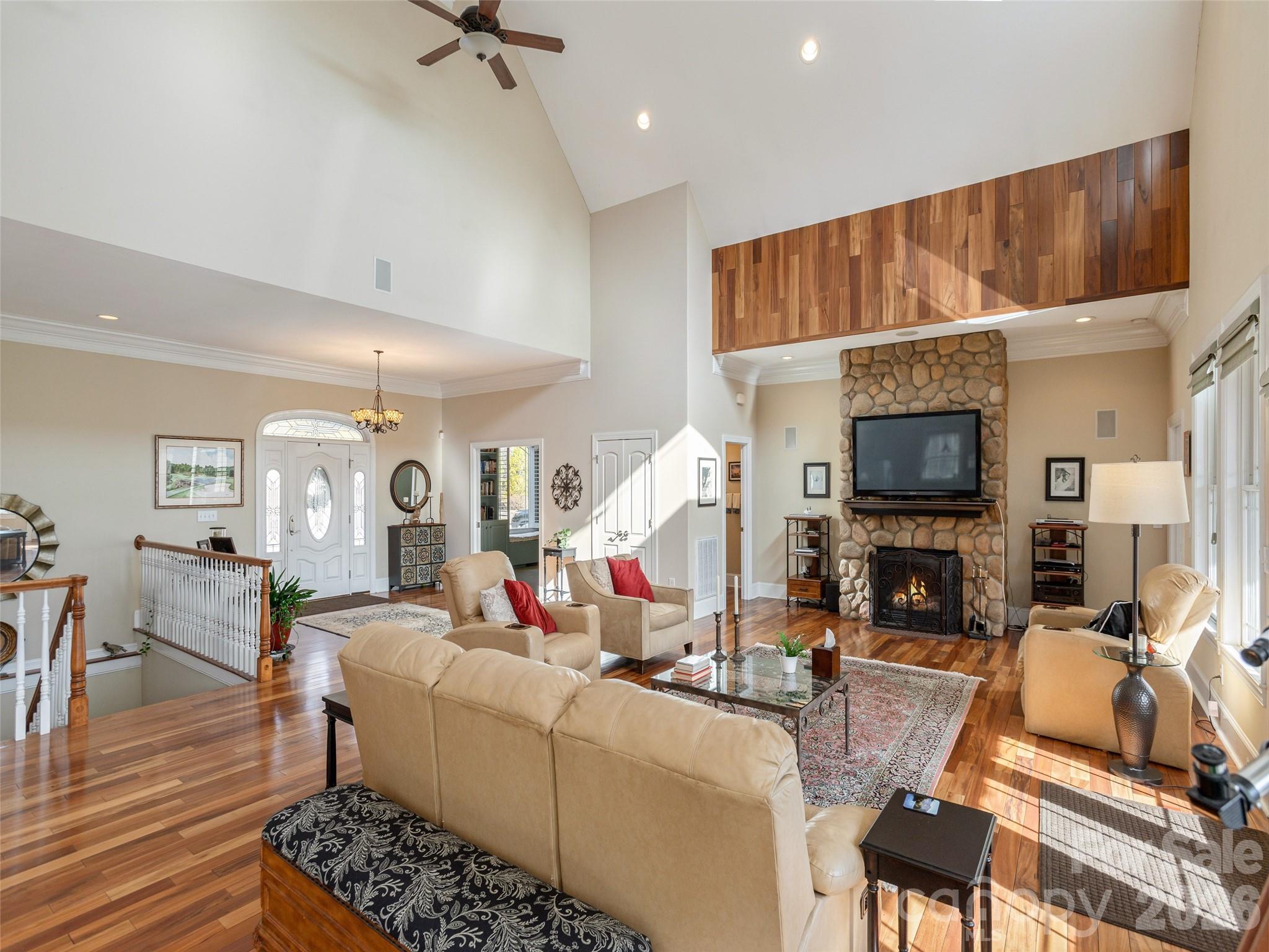 Rumbling Bald on Lake Lure - Residential