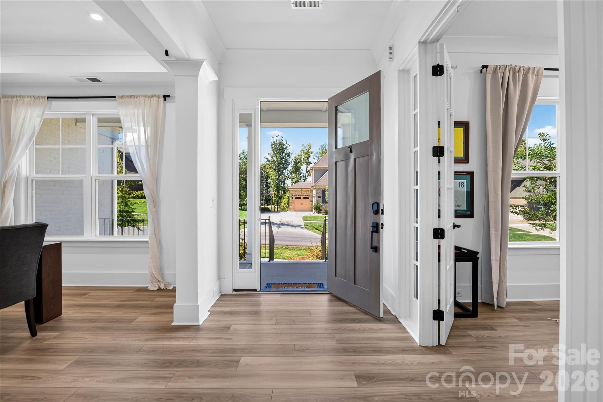 1216 Glade Arch Lane