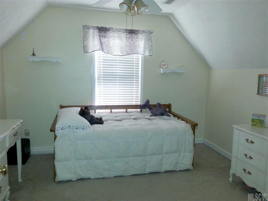 Hickory Woods - Residential