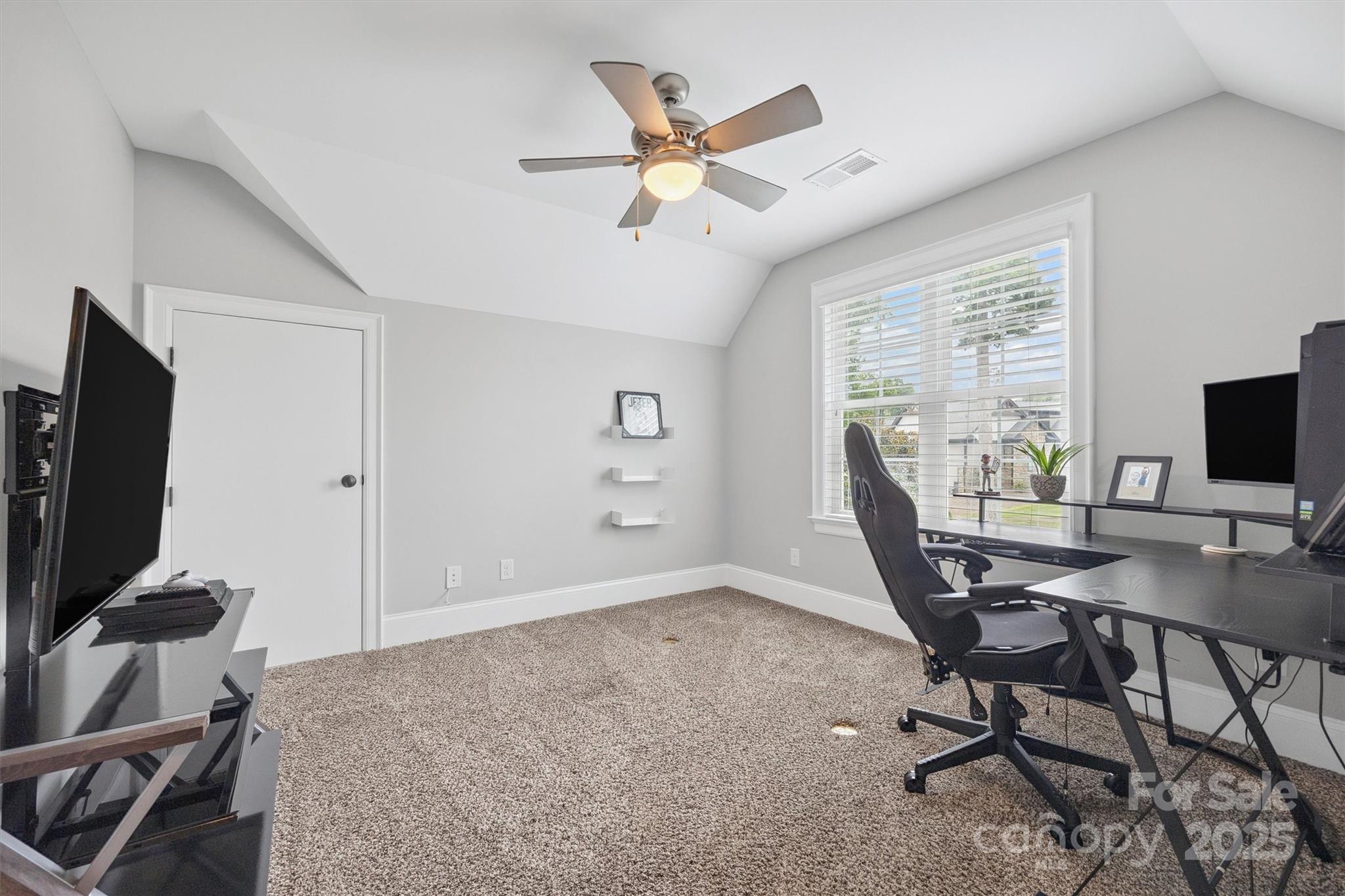 The Retreat At Sunset Ridge - Residential