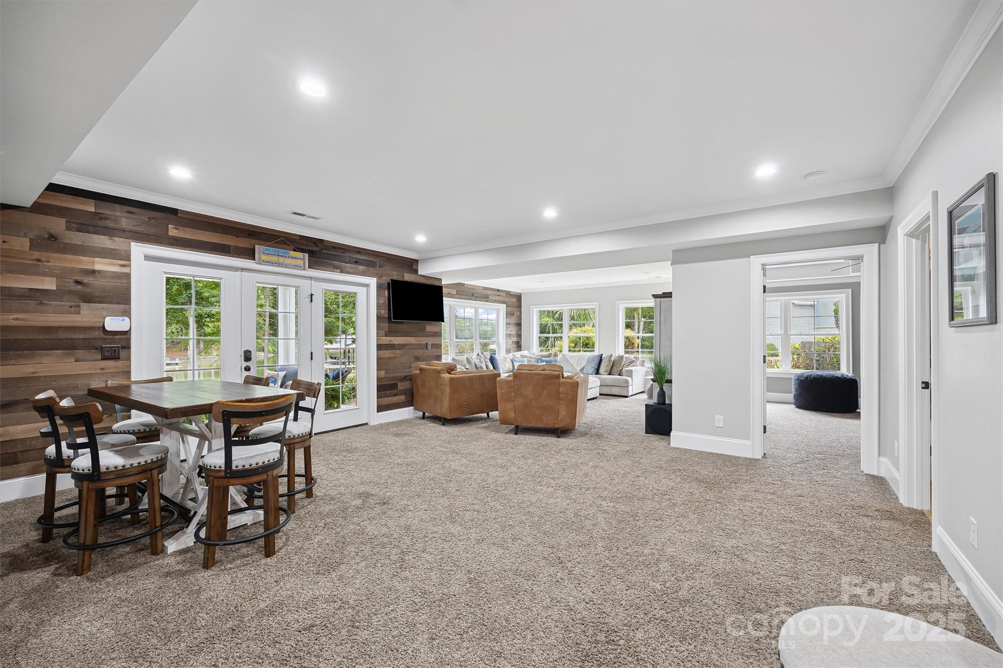 The Retreat At Sunset Ridge - Residential