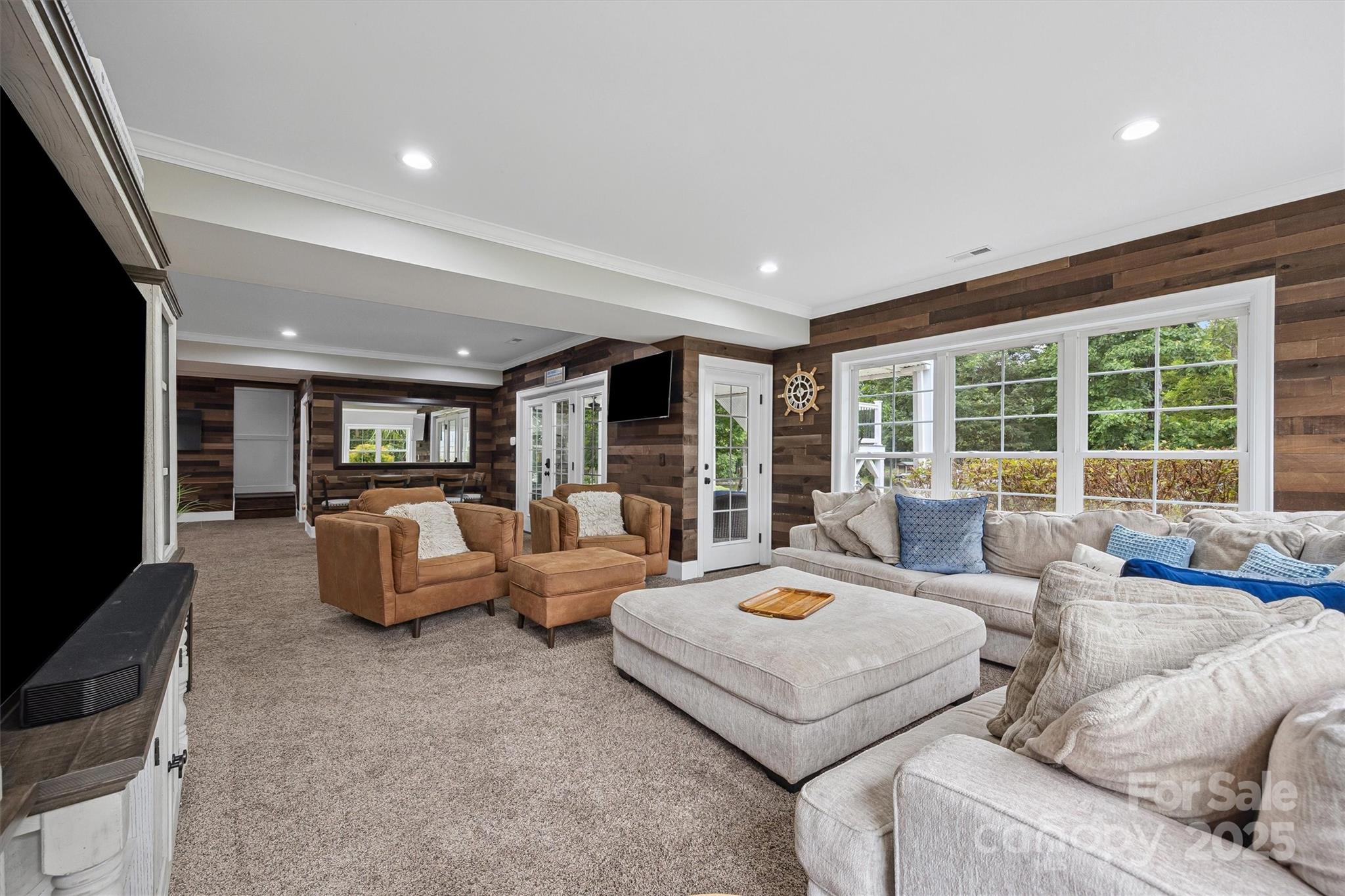 The Retreat At Sunset Ridge - Residential