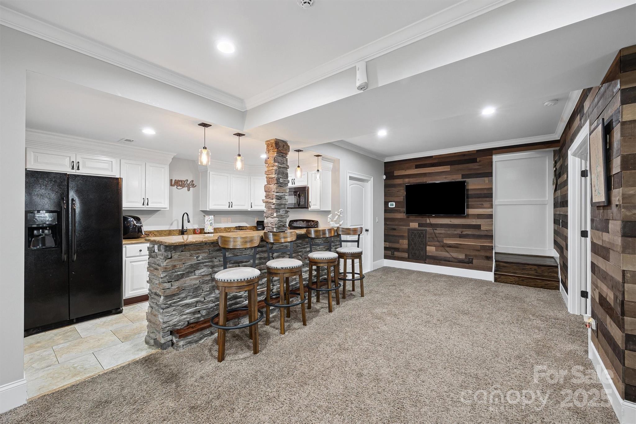 The Retreat At Sunset Ridge - Residential