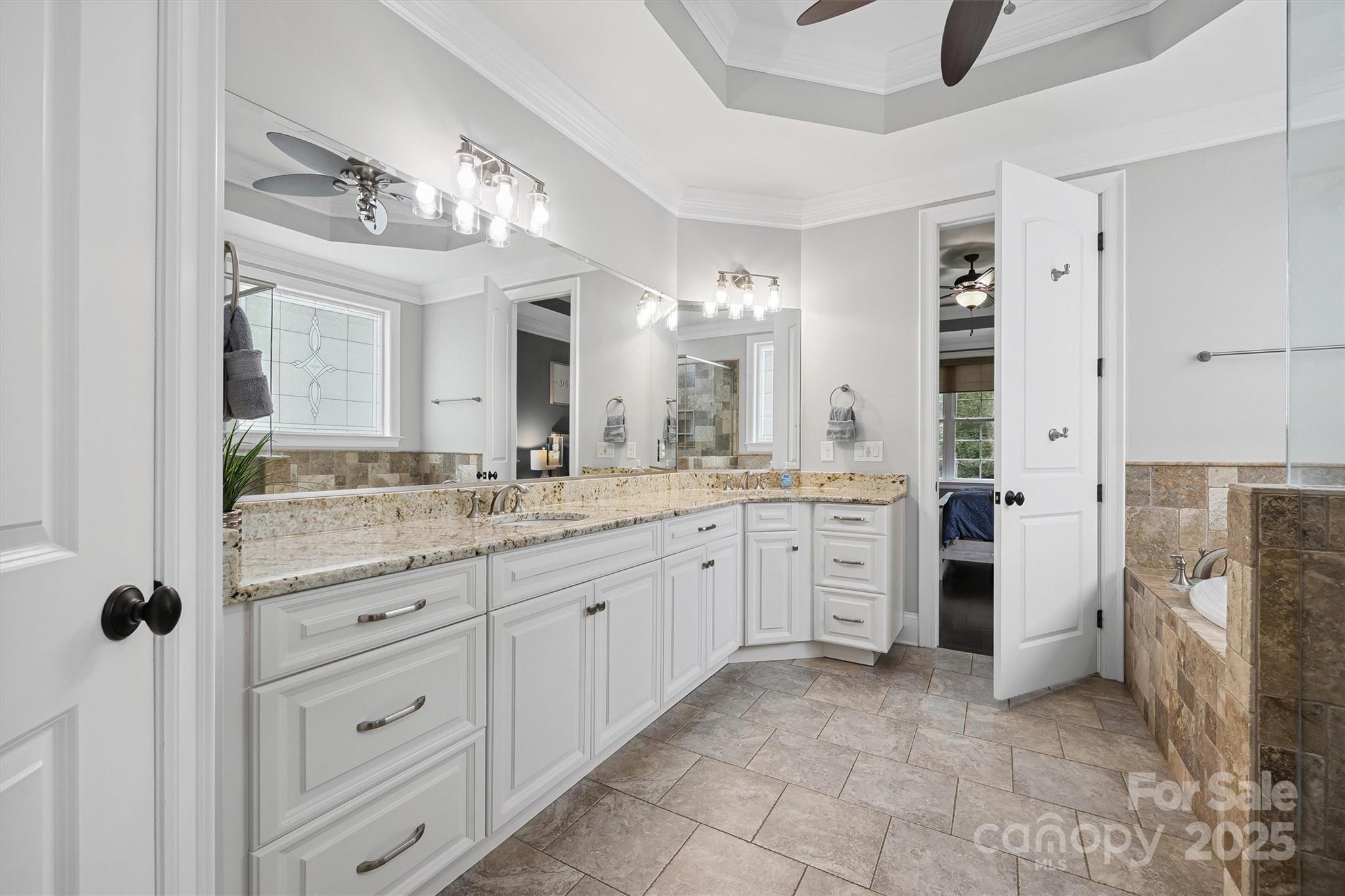 The Retreat At Sunset Ridge - Residential