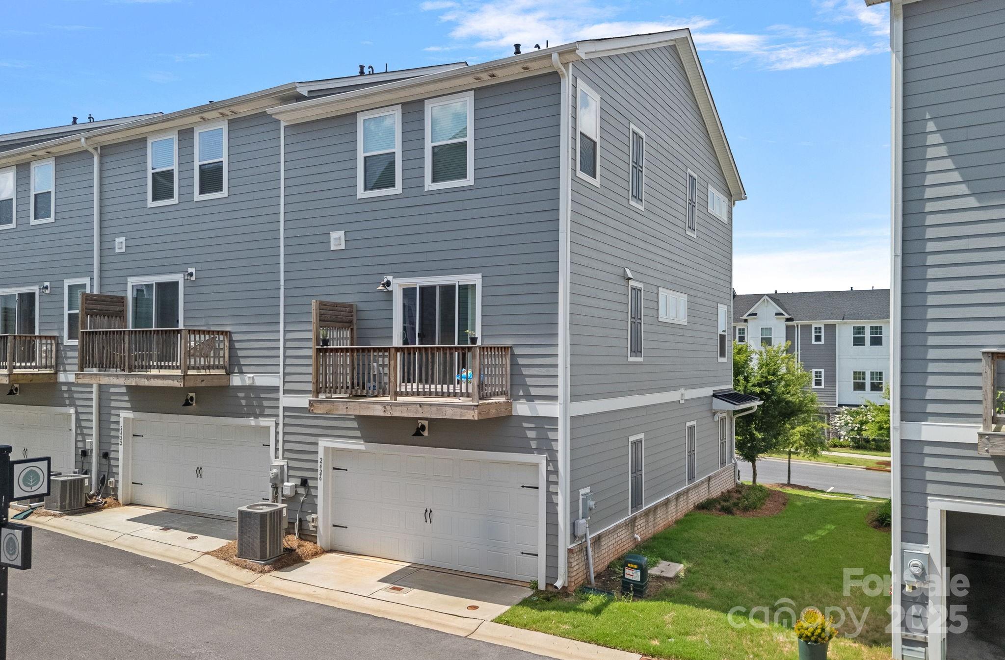 2426 Arbor Loop Drive