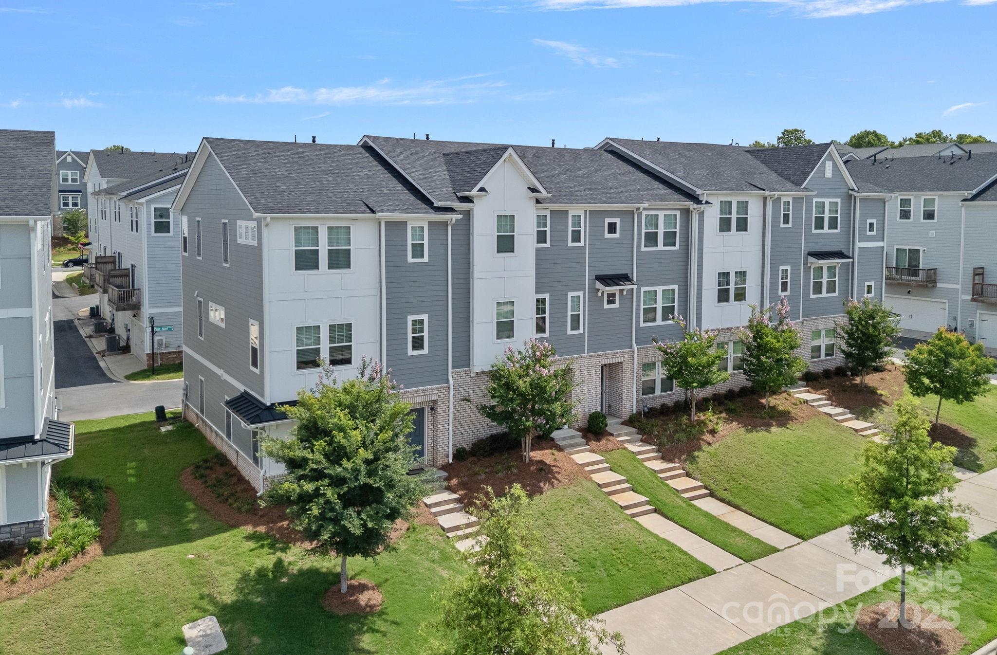 2426 Arbor Loop Drive
