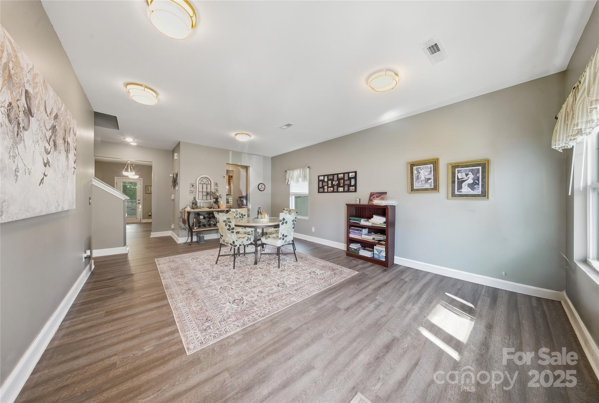 2104 Lake Vista Drive