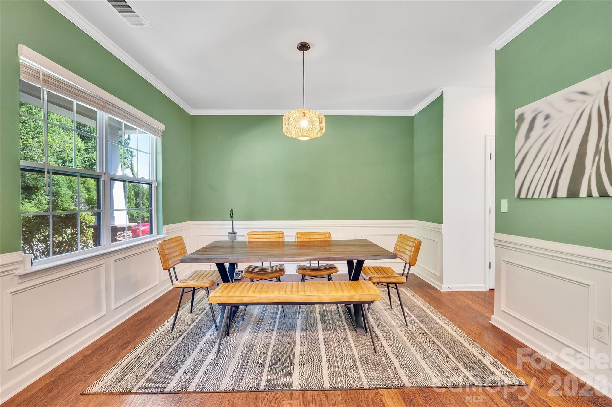 112 Kingsway Drive