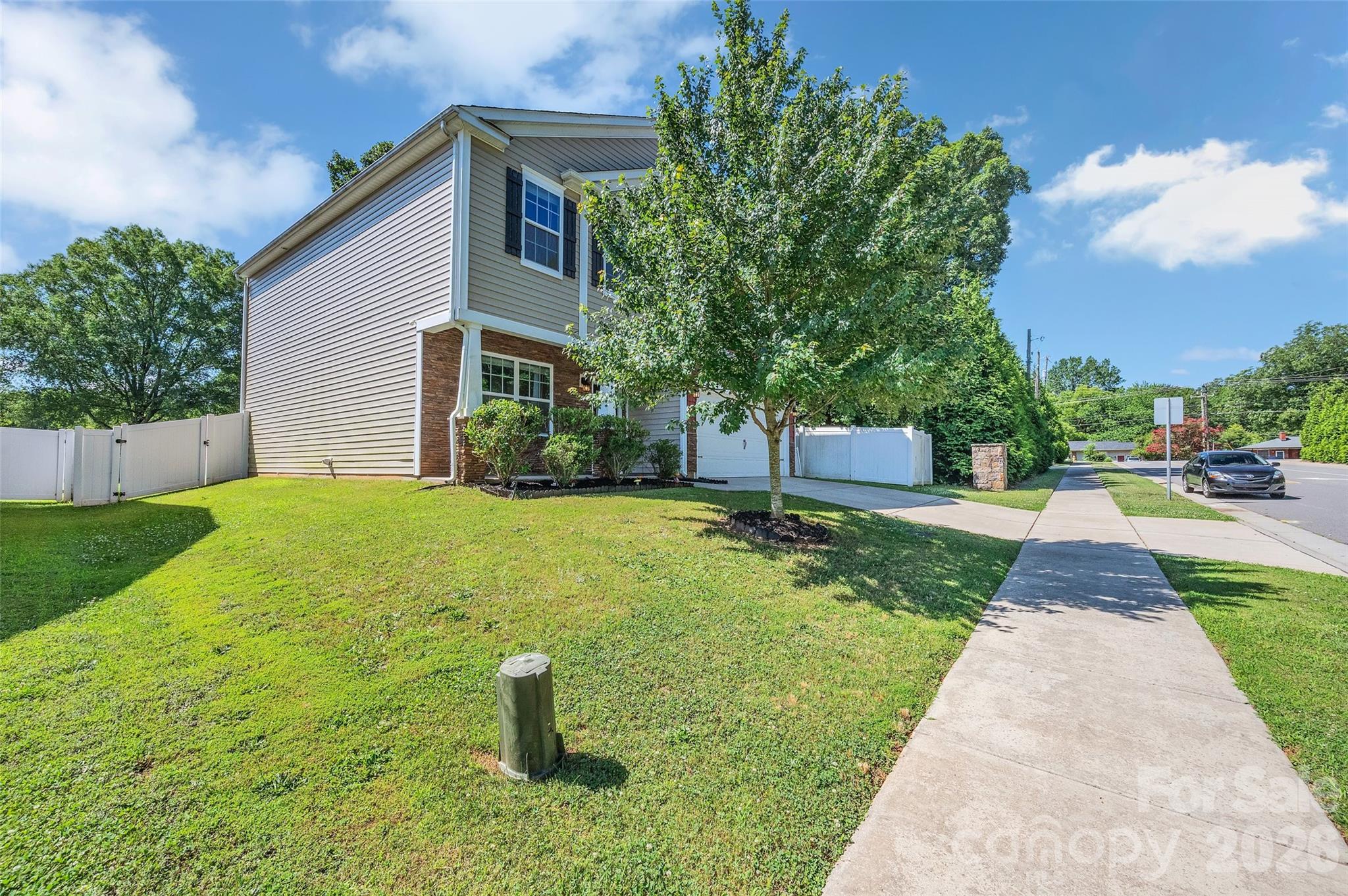 112 Kingsway Drive