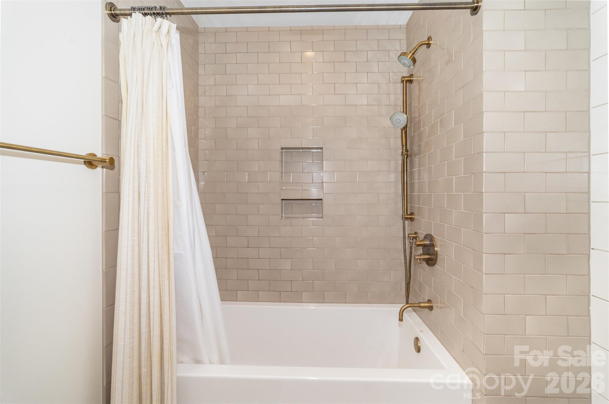 Pebble Bay - Residential