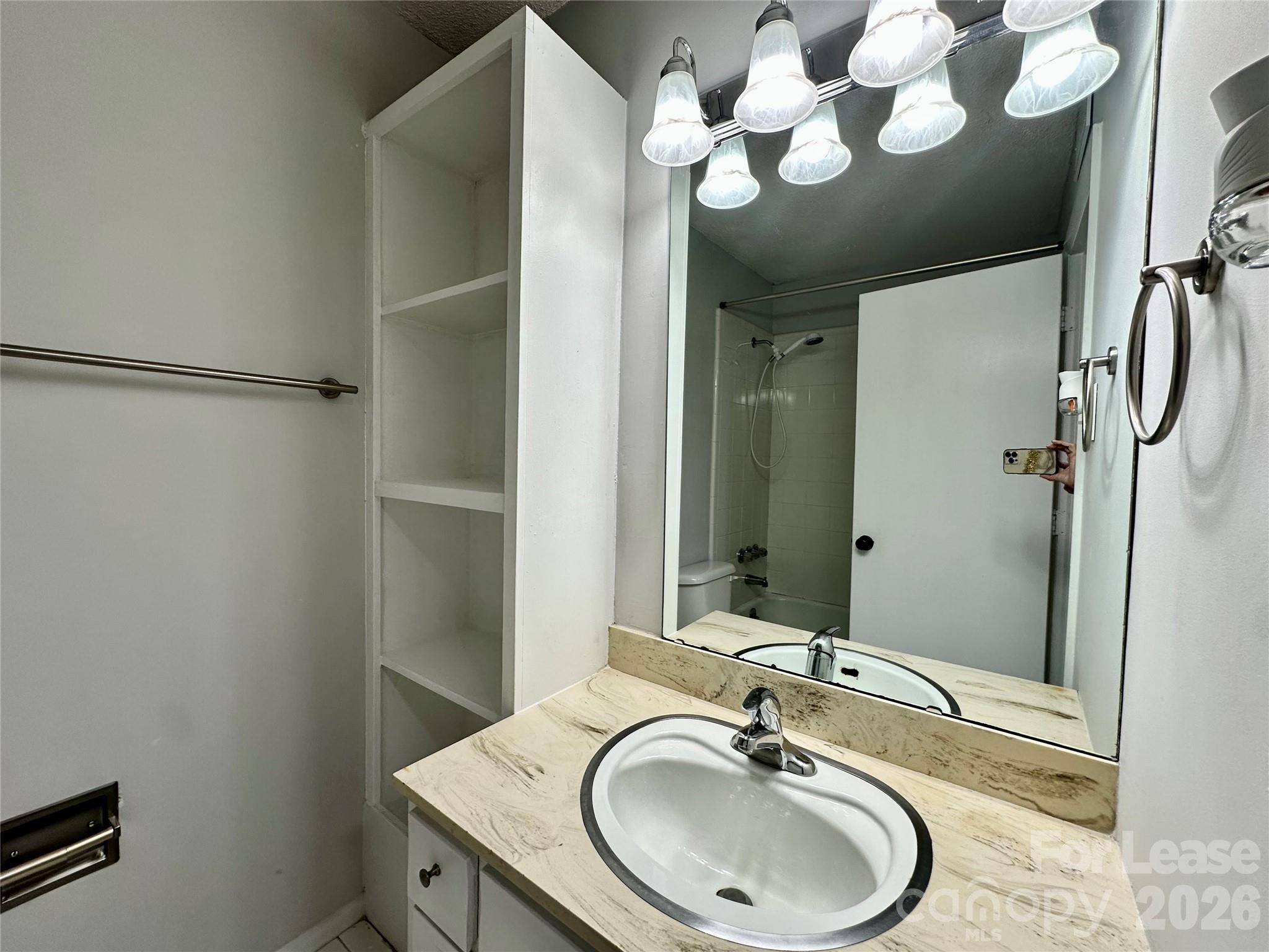 Dilworth Edge - Residential Lease