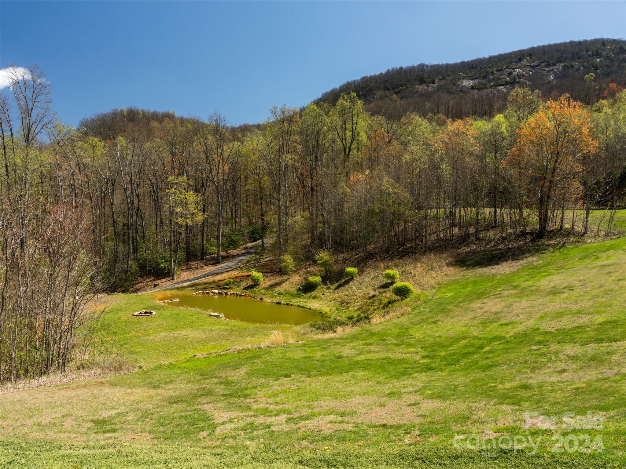 Cloven Cliffs - Residential