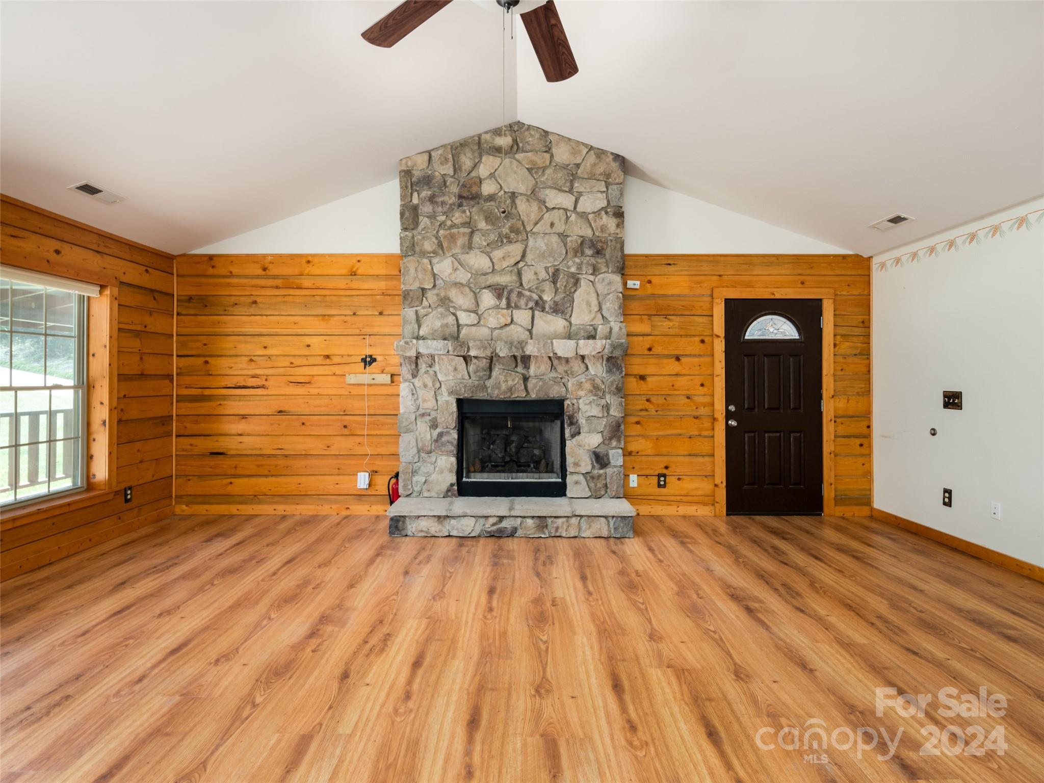 Cloven Cliffs - Residential