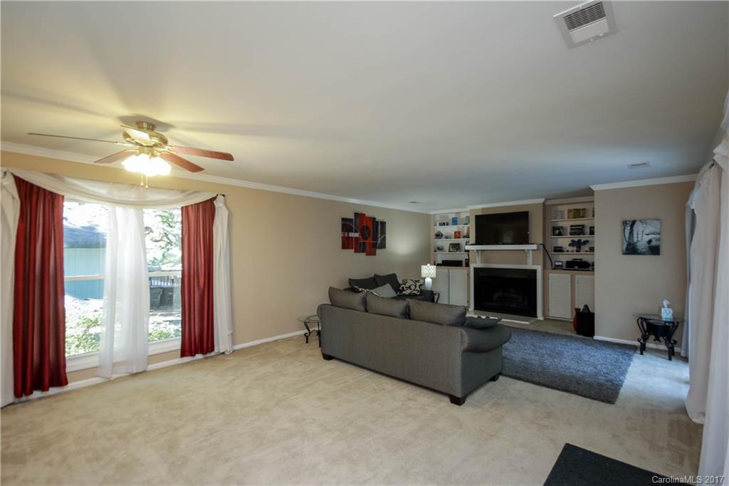 Tega Cay - Residential