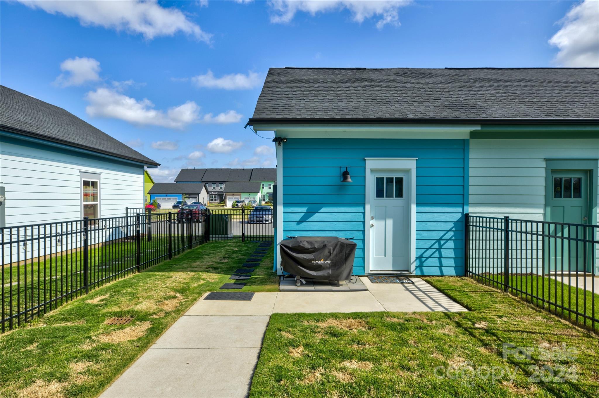 Riverwalk - Residential