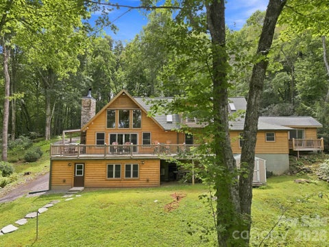 Photo of 1055 Winter Star Loop, Burnsville, NC 28714 (MLS # 4424169)