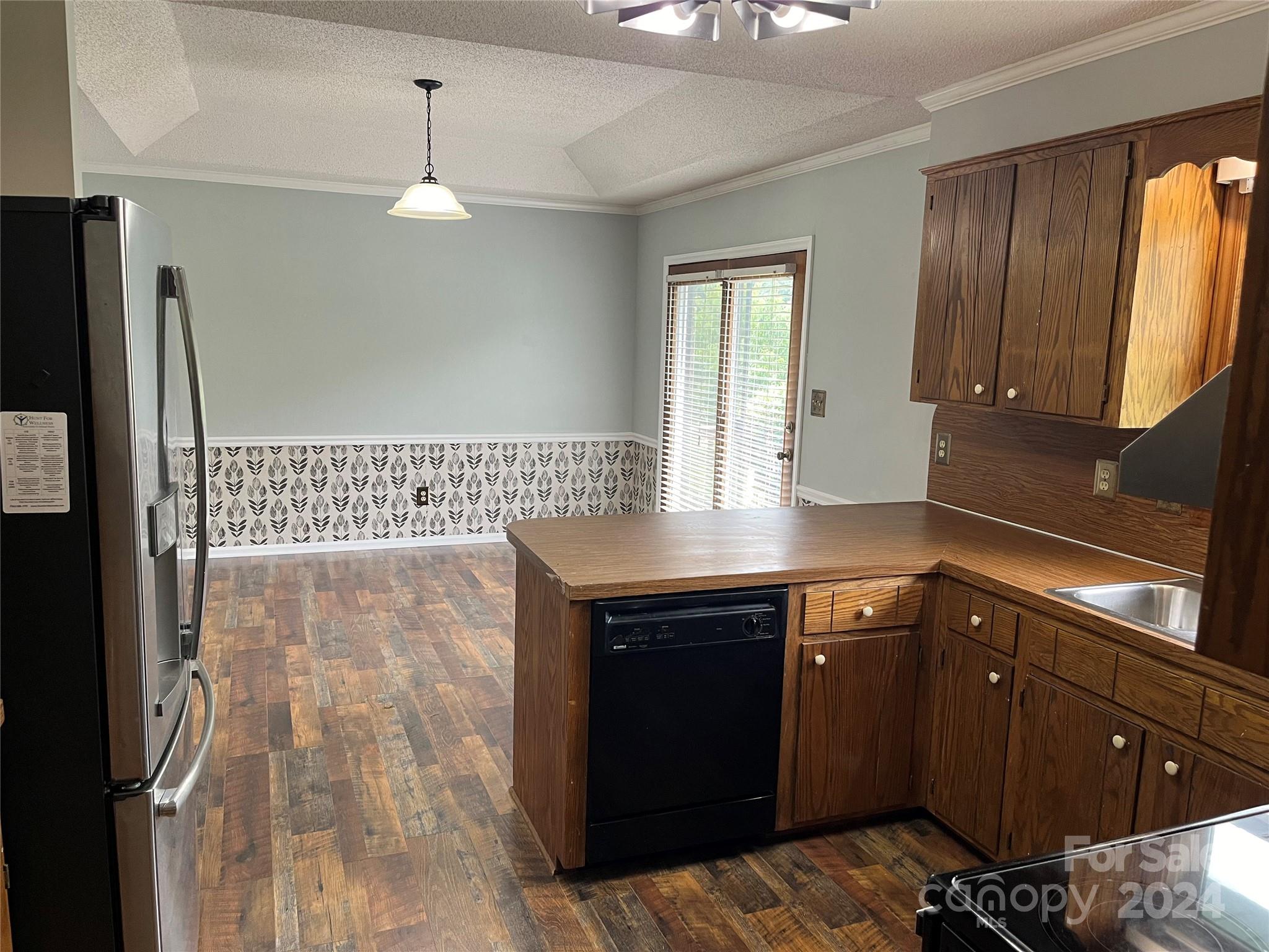 Farm Pond Acres - Residential