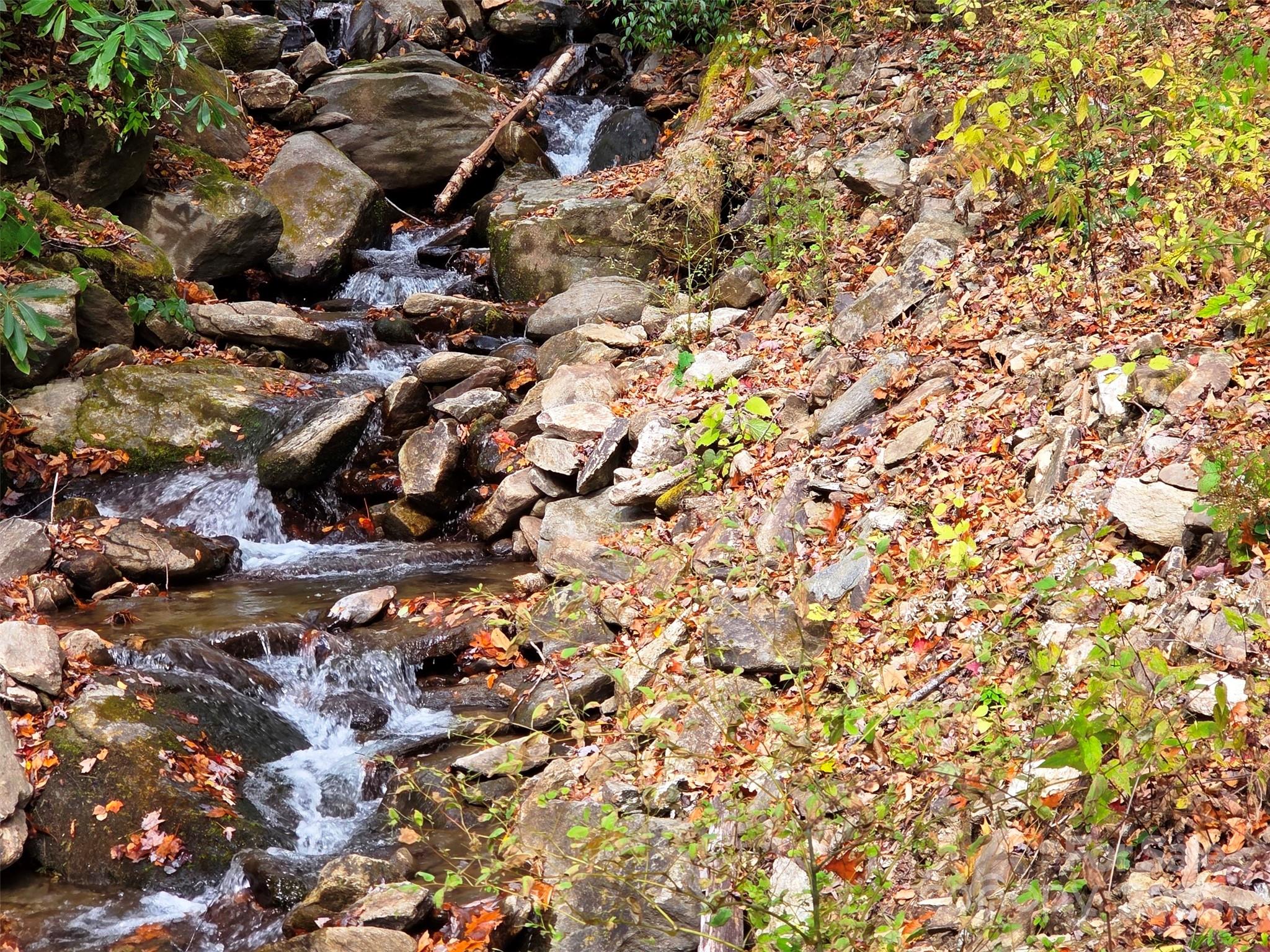 355 Moonshineholler Drive