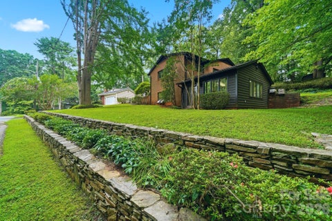 Photo of 515 Dogwood Lane, Belmont, NC 28012 (MLS # 4408248)