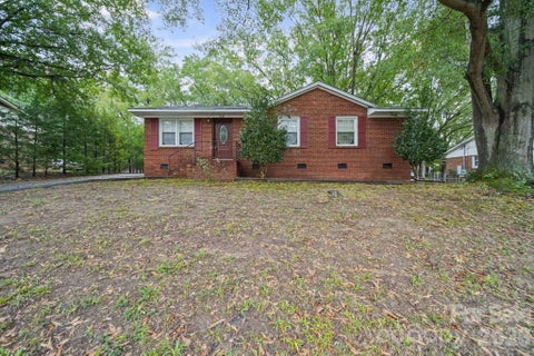 Photo of 1435 Green Circle Drive, Gastonia, NC 28054 (MLS # 4426113)