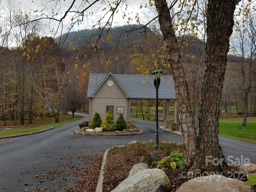 Linville Falls Mountain Club and Preserve - Land