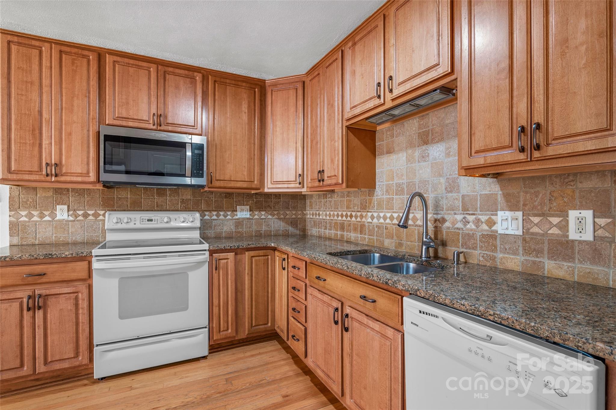 14 Luckenbach Drive