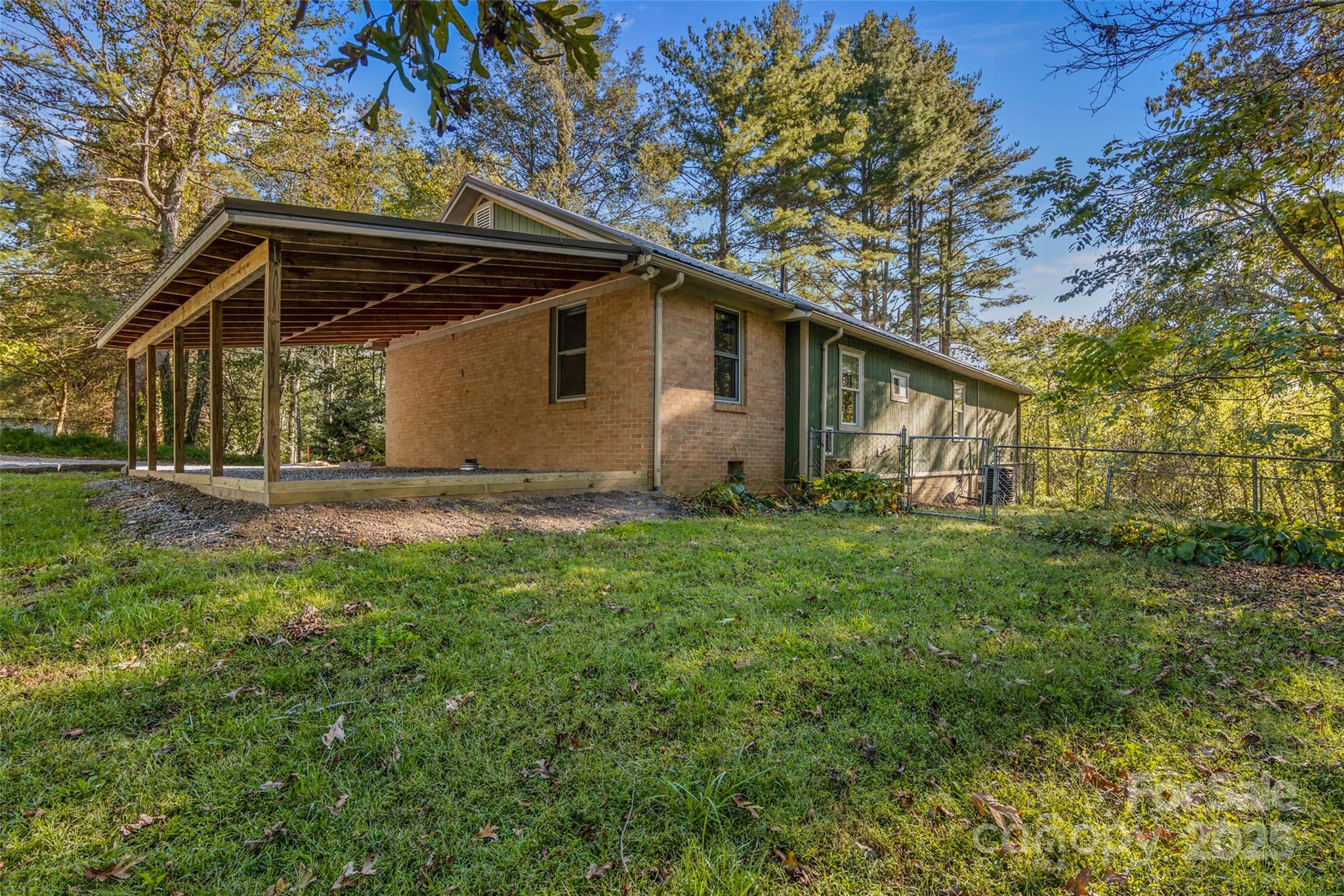 14 Luckenbach Drive
