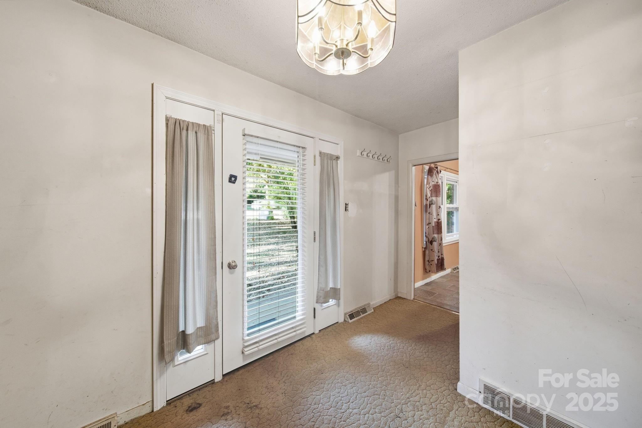 934 Armstrong Road