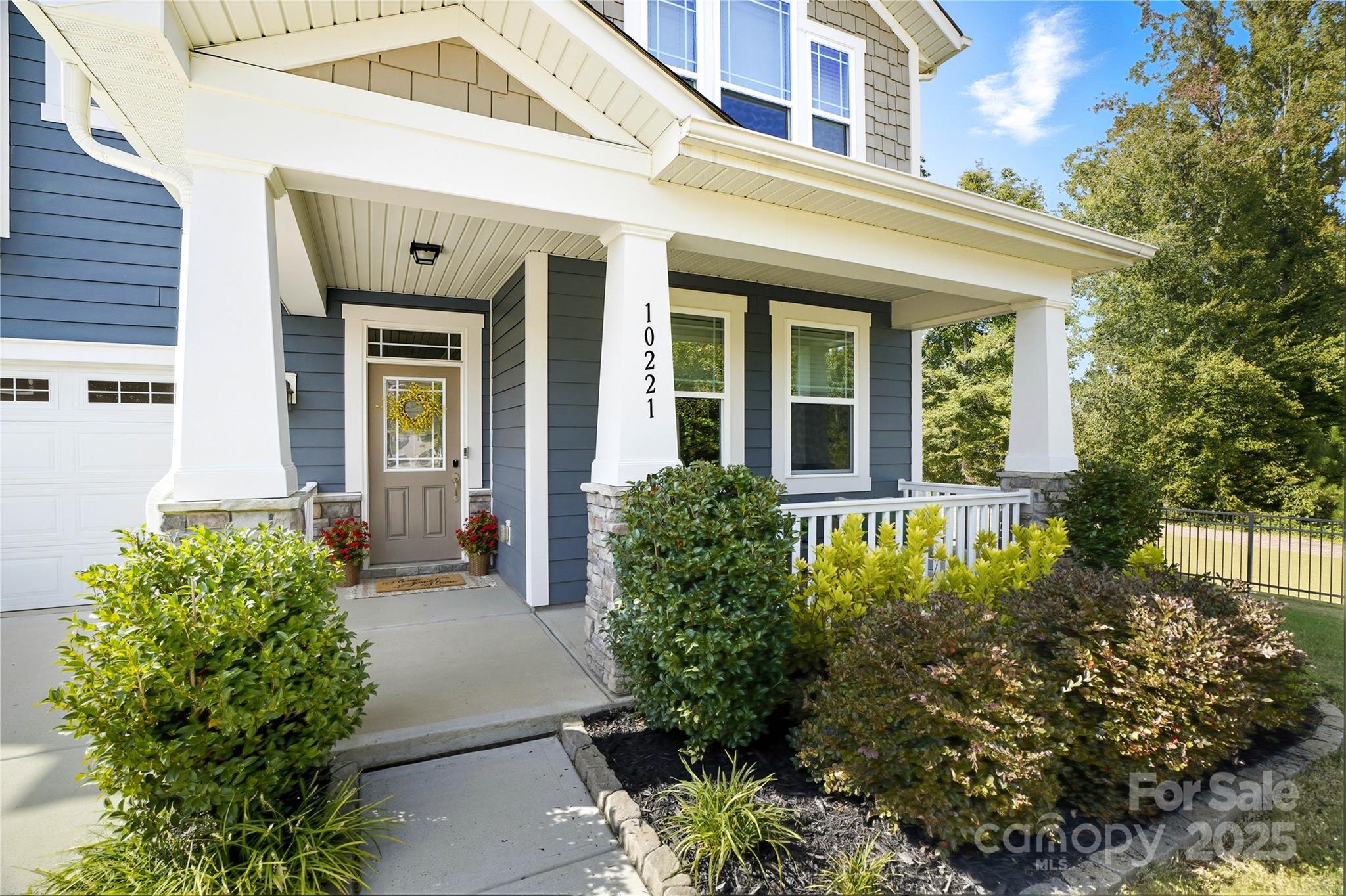 10221 Bluejack Oak Court