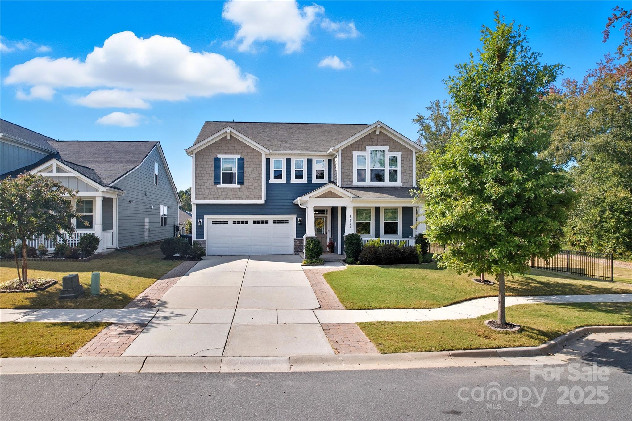 10221 Bluejack Oak Court
