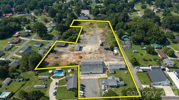2609 WOODSDALE ST, KANNAPOLIS, NC 28081 - Image b2ae181a4c721f772ea1adaf5de1f1be/3403536879