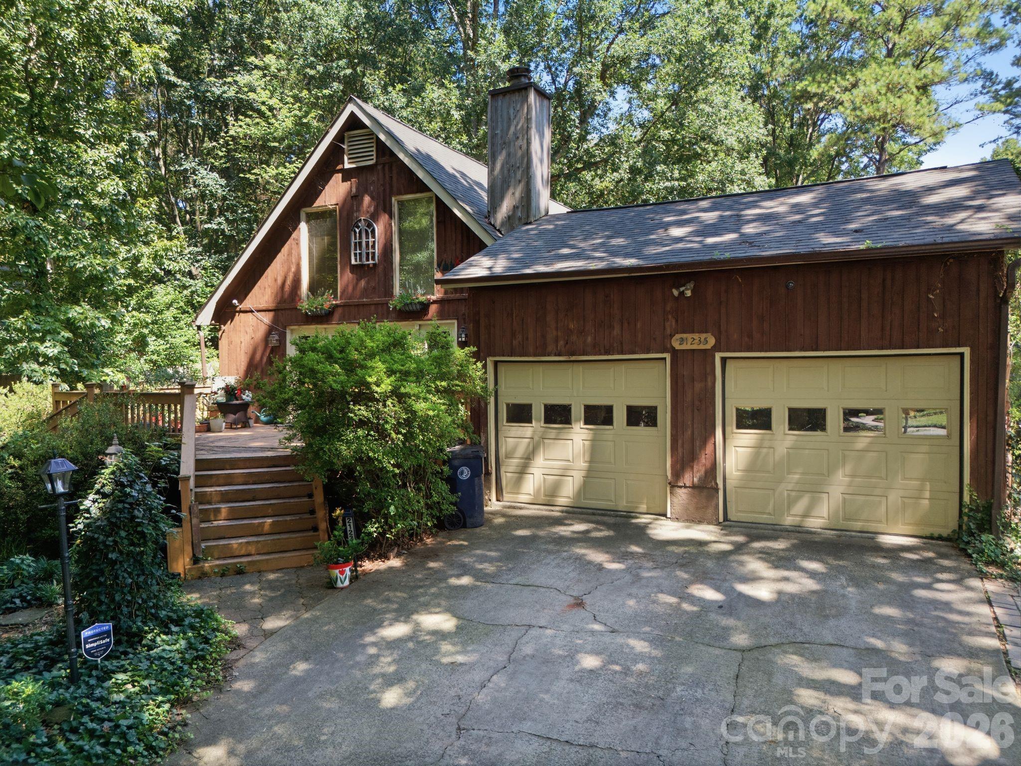 21235 Sandy Cove Road