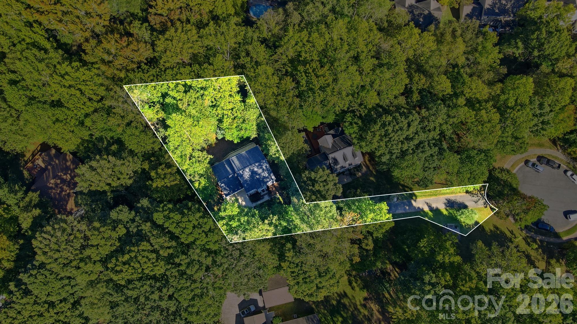 2100 Pineapple Court