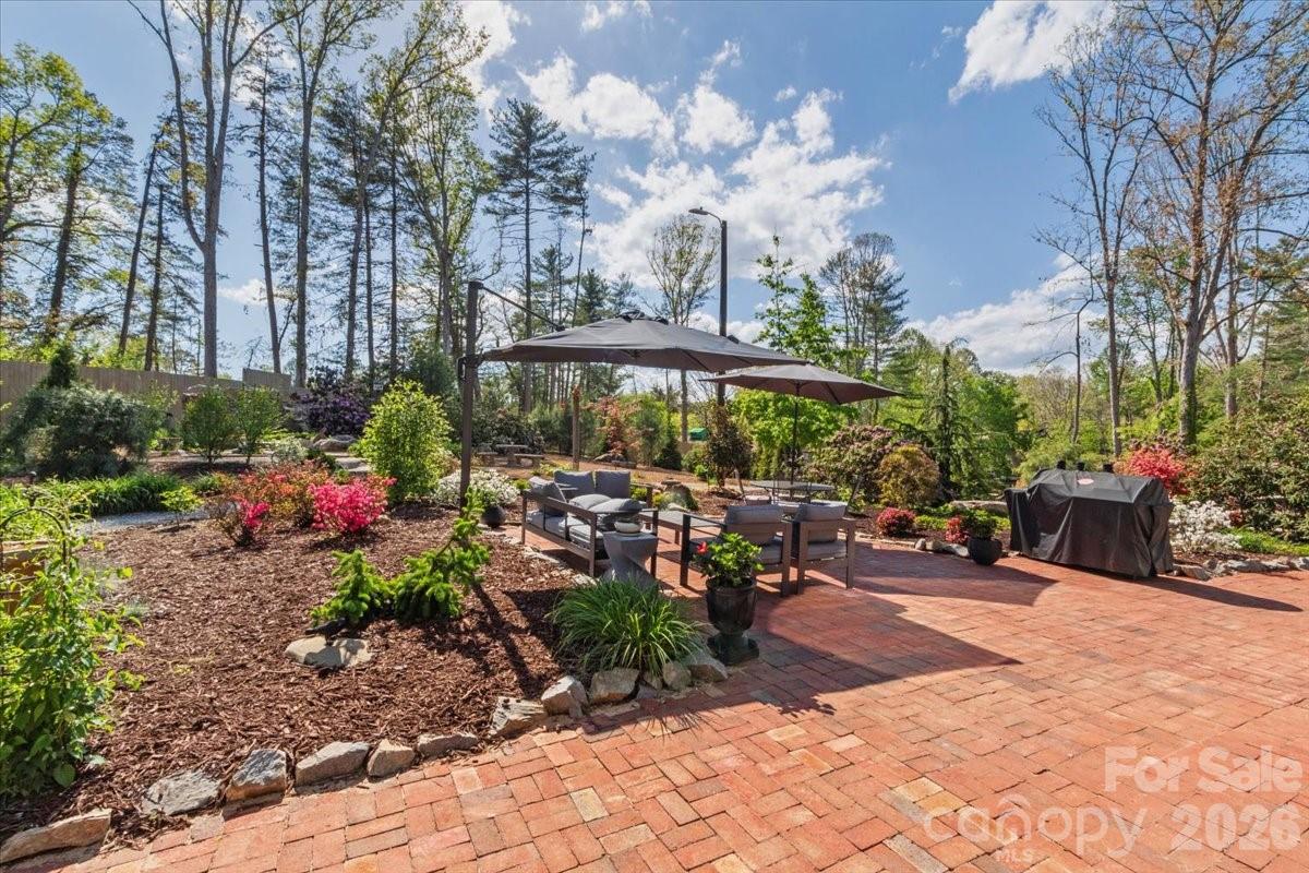 Woodland Hills - Residential