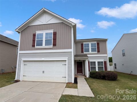 Photo of 6612 Nathan Drive, Charlotte, NC 28269 (MLS # 4381352)