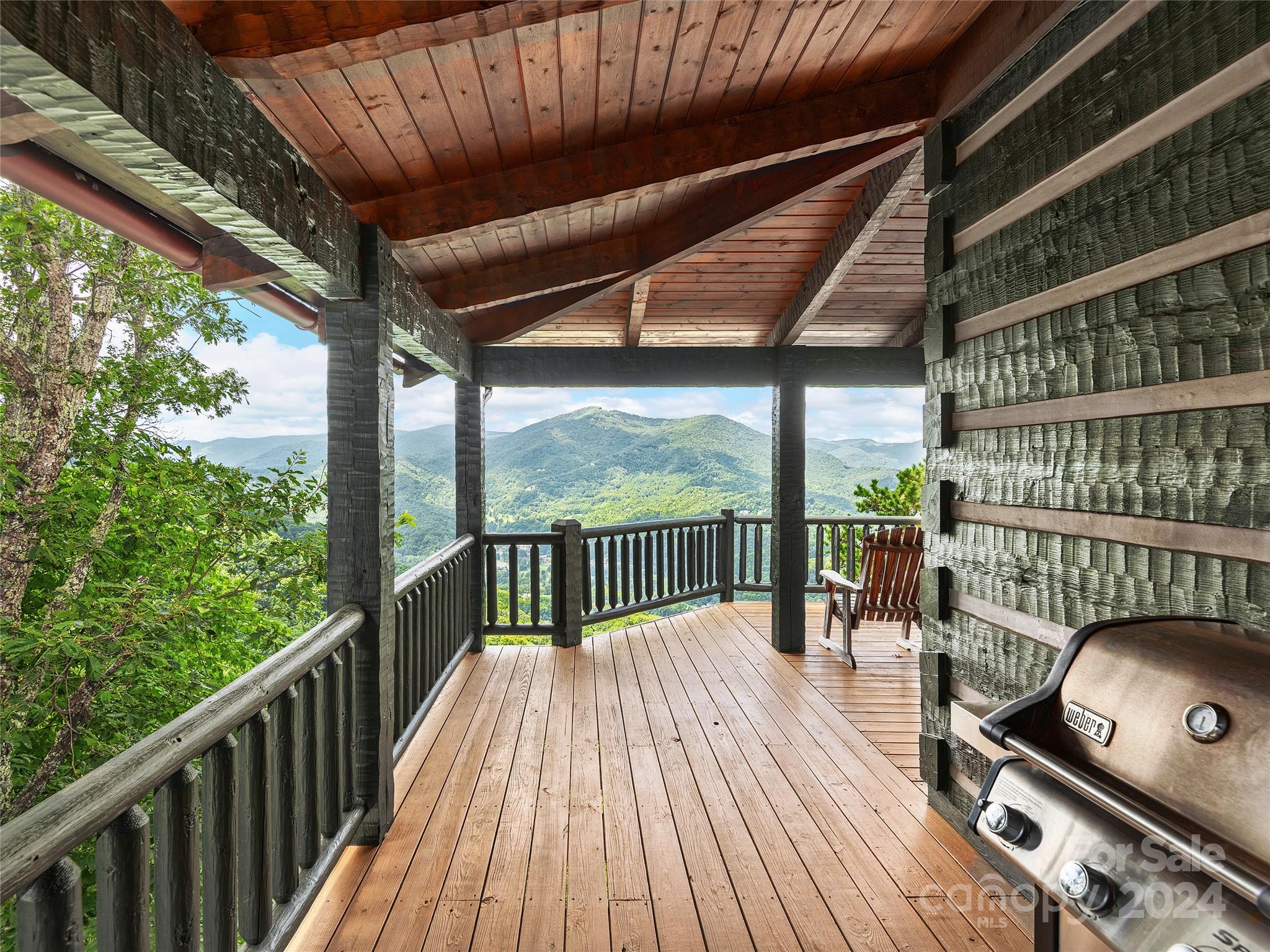 Smoky Mountain Retreat At Eagles Nest - Residential