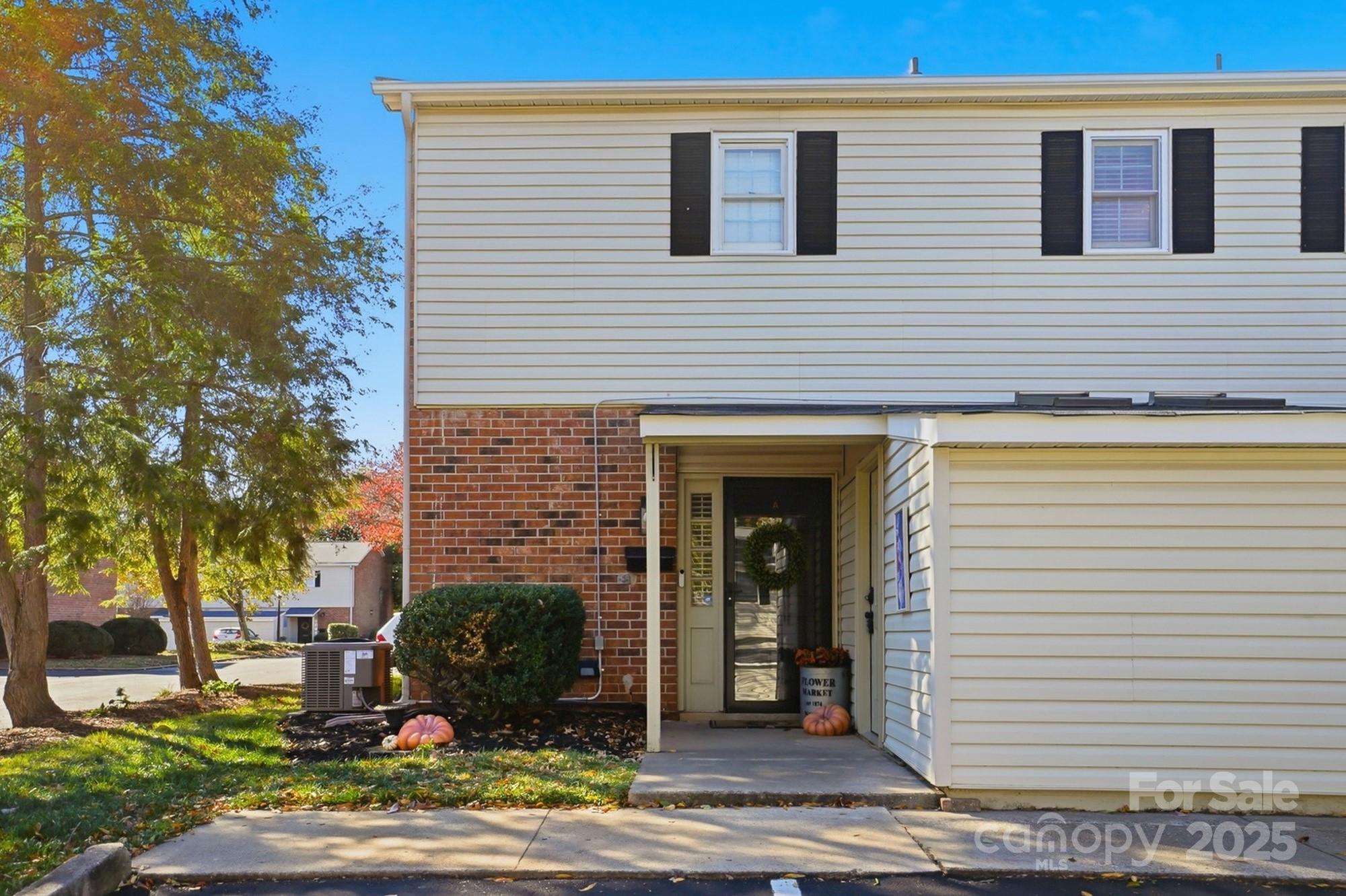 5913 Quail Hollow Road