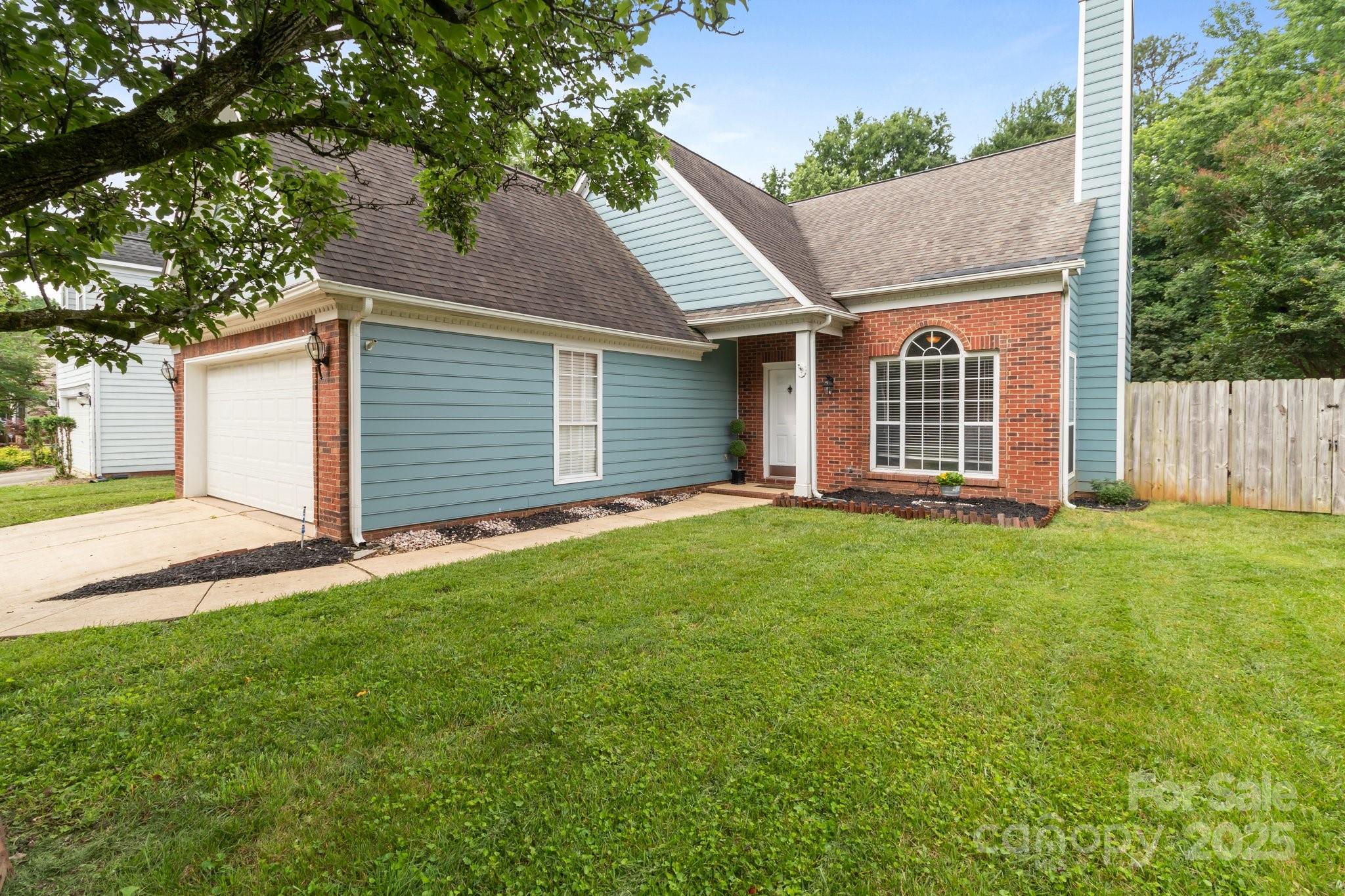 8906 Pickering Grove Lane