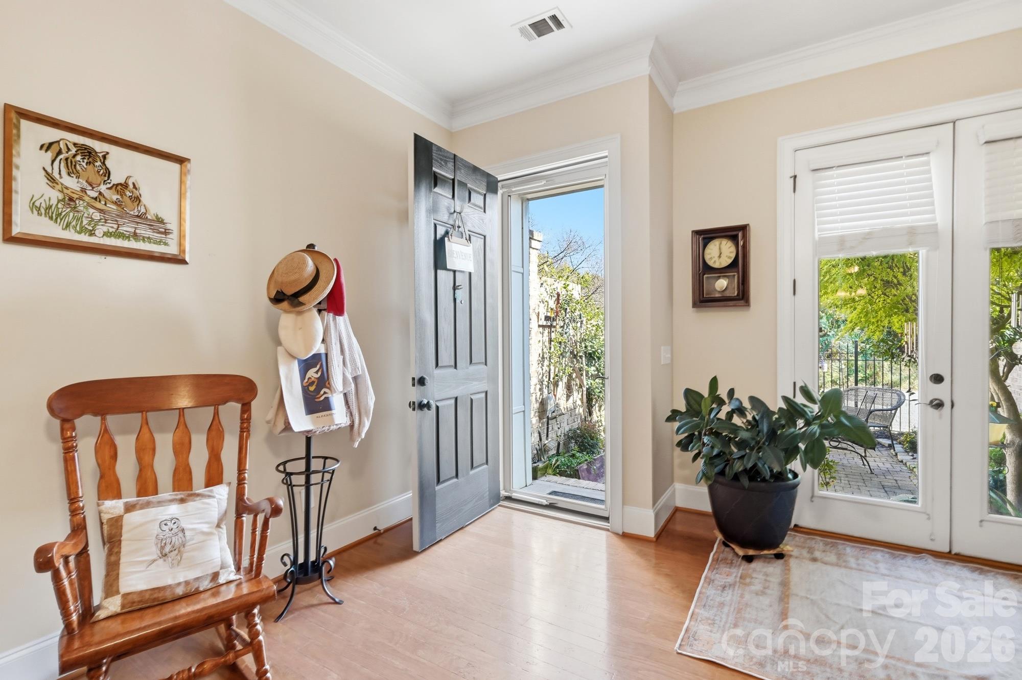 427 Dumbarton Street NW 4