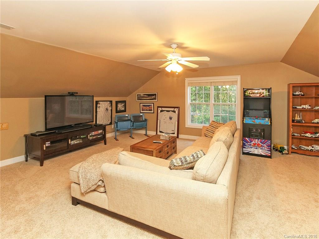 Tega Cay - Residential